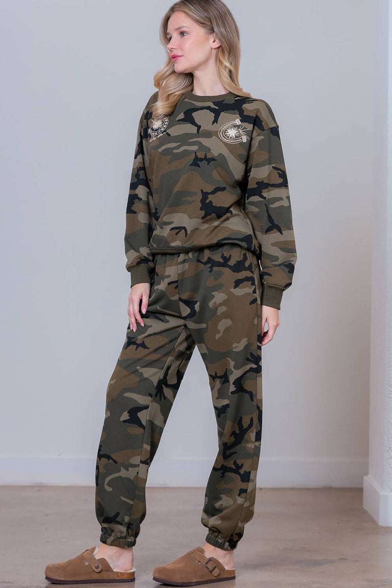 CAMO PRINTED SWEATSHIRT WITH EMBROIDELY: Camo