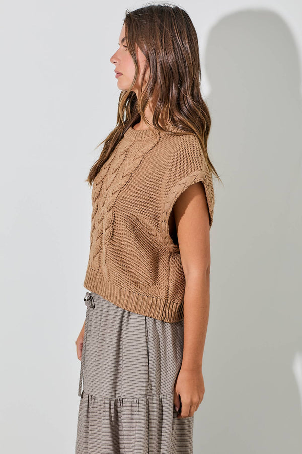 CABLE KNIT VEST: MOCHA