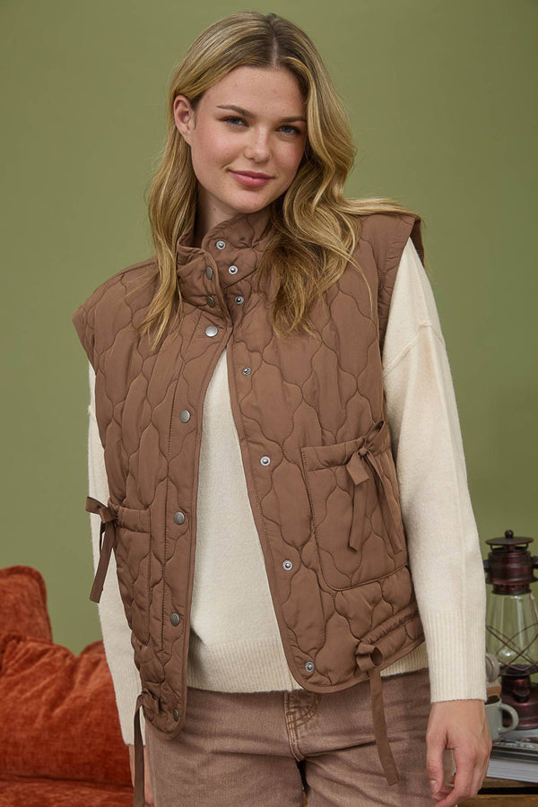 TIE DETAIL SNAP BUTTON DOWN QUILTED PUFFER VEST: BROWN