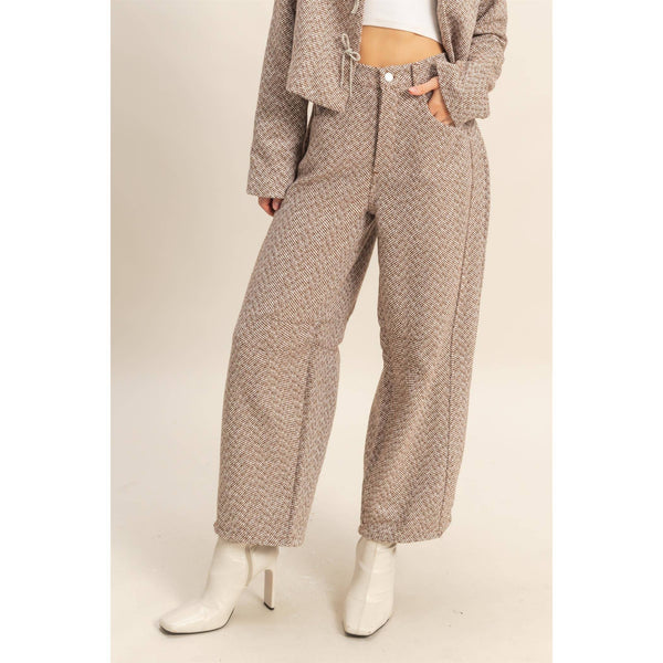 Herringbone Patterned Barrel Pants: BROWN
