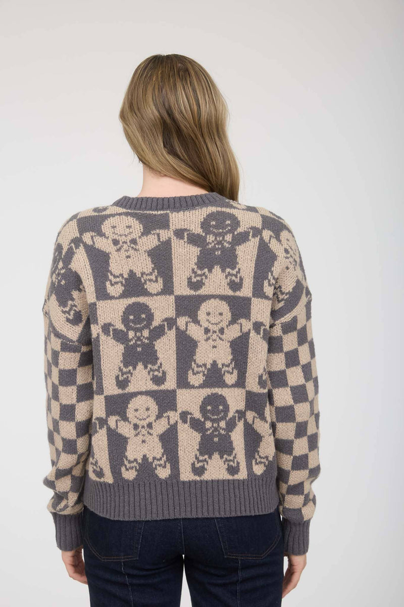 CHECKERED GINGERBREAD JACQUARD KNIT SWEATER: KHAKI MULTI