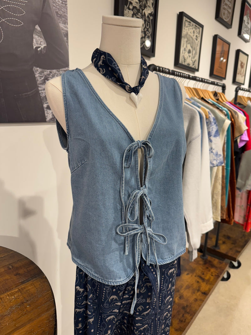 Light denim tie vest