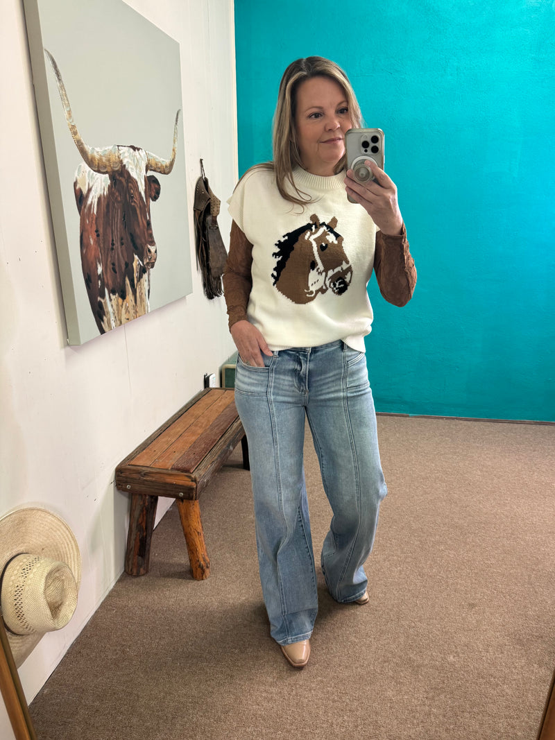 Risen Mid Rise Wide Jeans W/ Front Patch Pocket