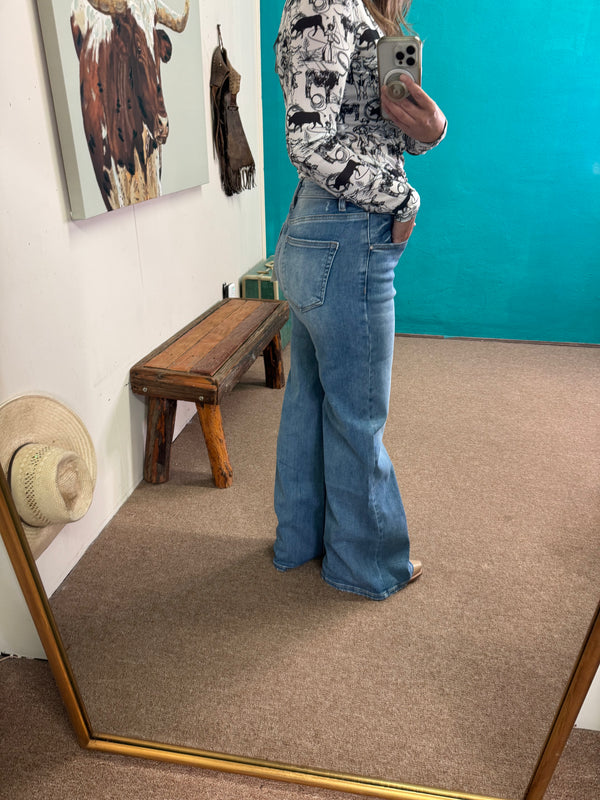 High Rise Wide- Front Yoke Detailed Jeans