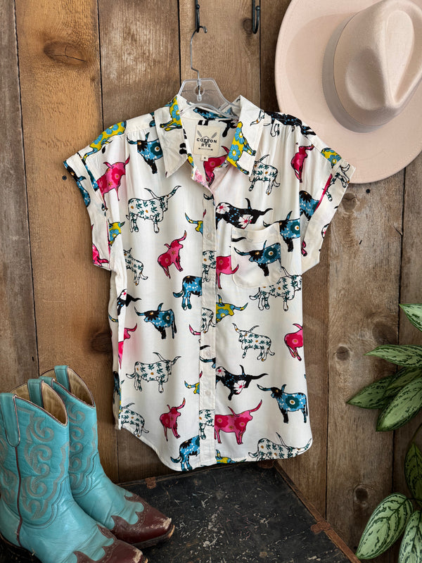 Cotton & Rye Floral Longhorn Arty short sleeve blouse