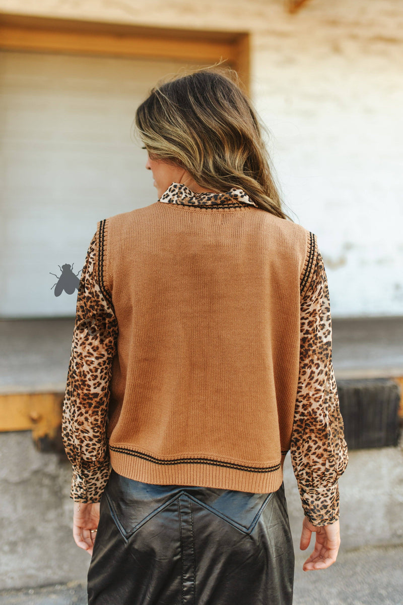 LAREDO VEST* SADDLE