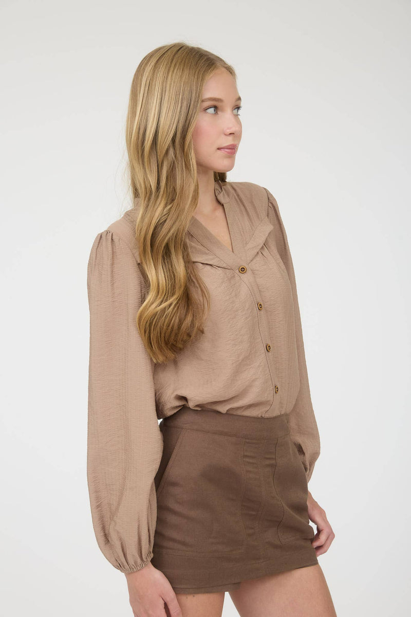 RUFFLE NECK BUTTON DOWN LONG SLEEVE TOP : MOCHA