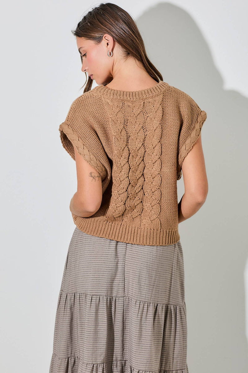 CABLE KNIT VEST: MOCHA